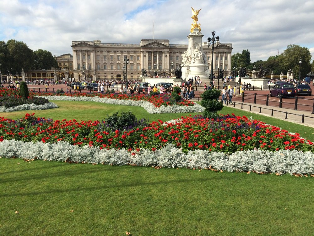 A visit to see the Queen at Buckingham Palace