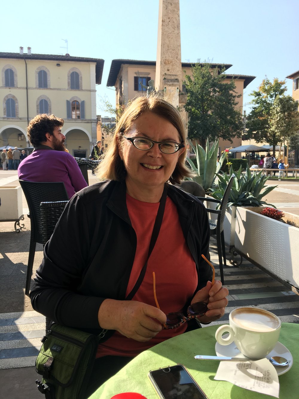 We met Karen in the town square at Colle di Val d’Elsa for morning tea.