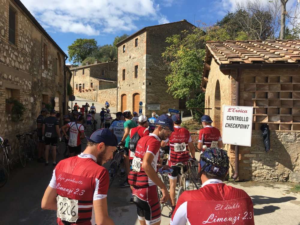 Checkpoint at 112km - San Giovanni d’Asso